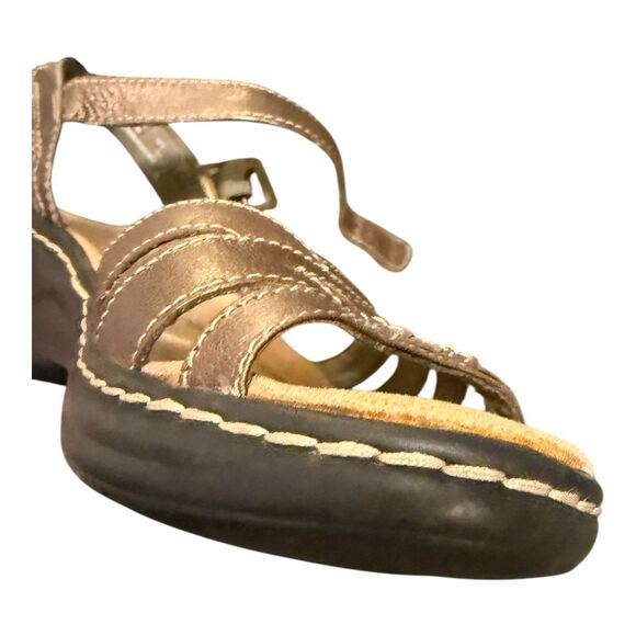 Clarks bendable Women's Leather Sandals Bronze criss cross wedges shoes Size 8M - Picture 7 of 12